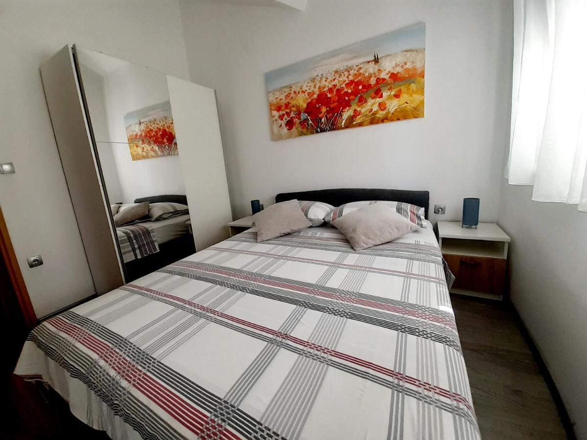Apartmani Vera 프리모스턴 외부 사진