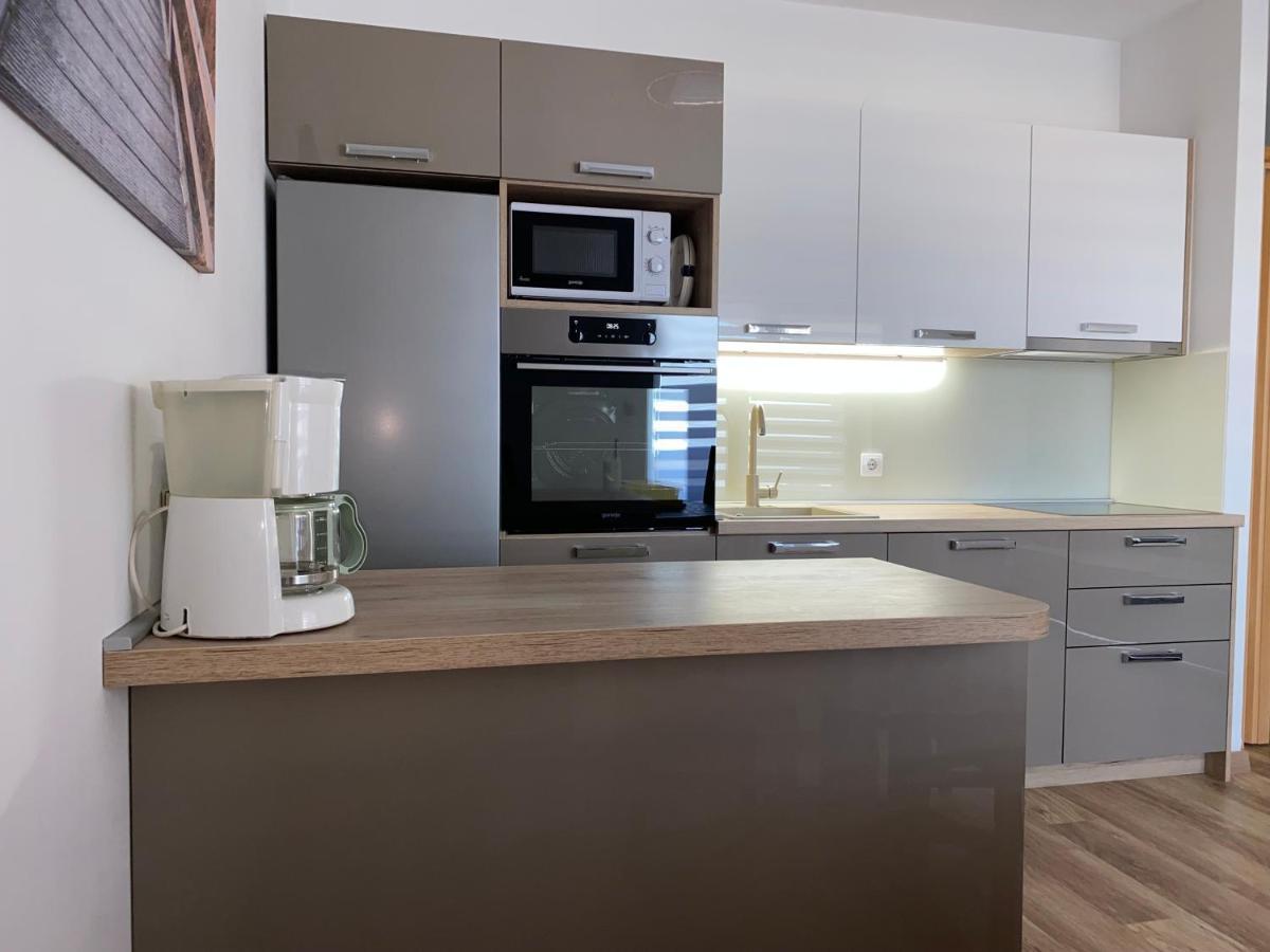 Apartmani Vera 프리모스턴 외부 사진