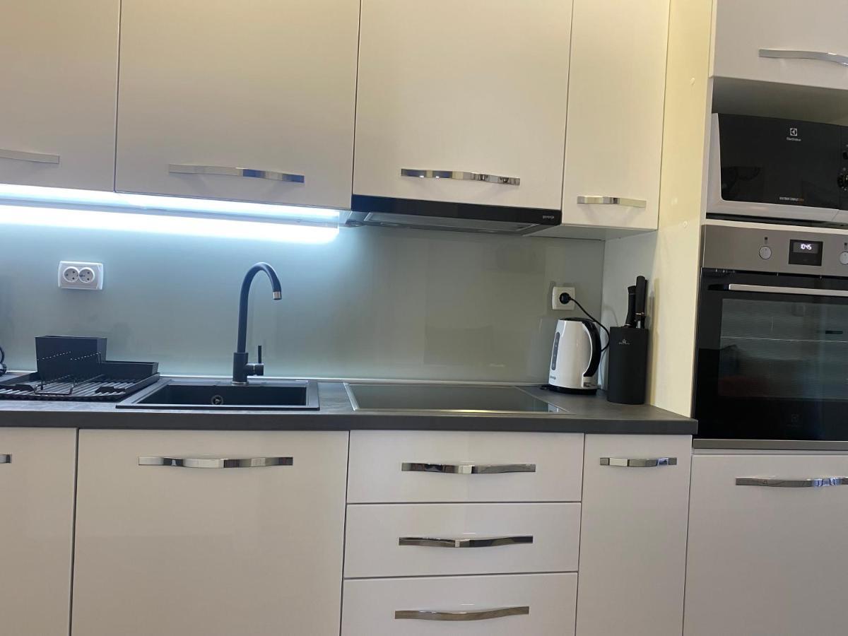 Apartmani Vera 프리모스턴 외부 사진